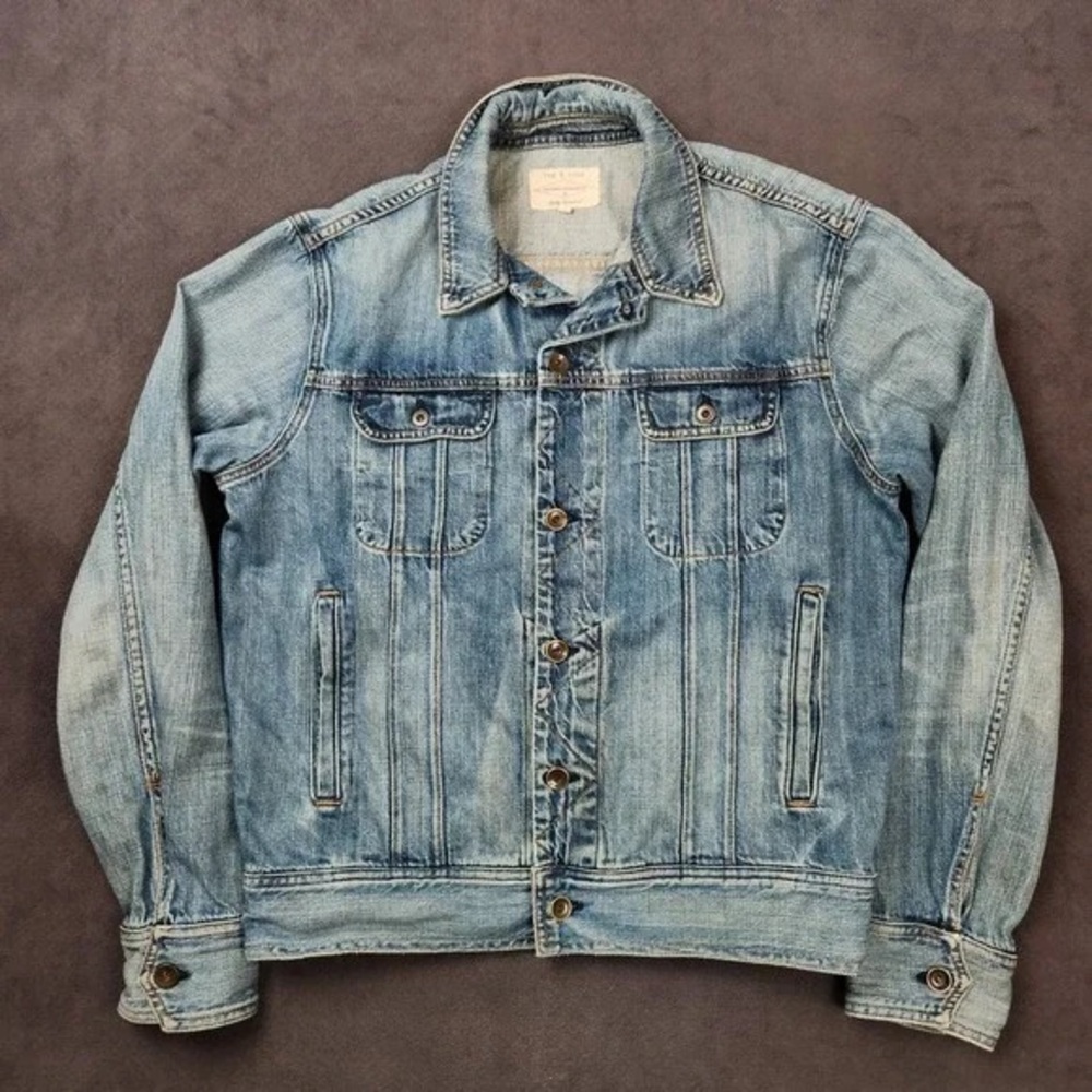 Men's Classic Light Blue Denim Jacket